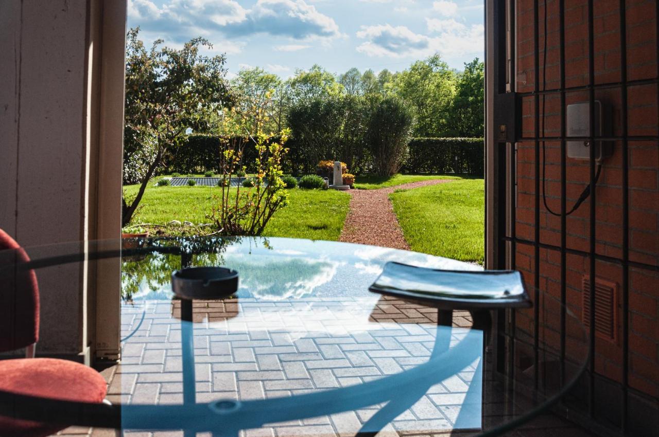 Апартаменты Il Giardino Di Boccaccio Кастеназо Экстерьер фото